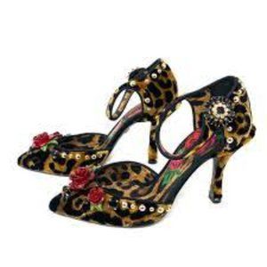 DOLCE AND GABBANA LEOPARD VELVET JEWELED PUMP